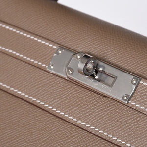 新品未使用 HERMES エルメス ケリー28 外縫い エトゥープ B刻印 ヴォーエプソン シルバー金具 ハンドバッグ 中古 4a001067