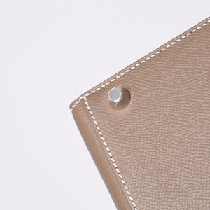 新品未使用 HERMES エルメス ケリー28 外縫い エトゥープ B刻印 ヴォーエプソン シルバー金具 ハンドバッグ 中古 4a001067