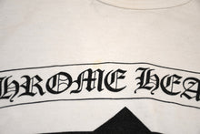 Load image into Gallery viewer, CHROME HEARTS クロムハーツ × COMME DES GARCONS DSM限定 ロゴTシャツ ホワイト サイズXXL 良品 中古 4b012337