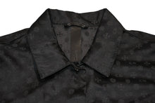 Load image into Gallery viewer, 新品未使用 CHROME HEARTS クロムハーツ クロスボタン 総柄シルク セットアップ シャツ サイズ L 中古 4b012572