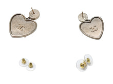 Load image into Gallery viewer, CHANEL シャネル ドロップピアス 重量約21.0g B24S刻印 ココマーク ハート パール No.5 カメリア メタル ゴールド ブラック 美品 中古 4b005541