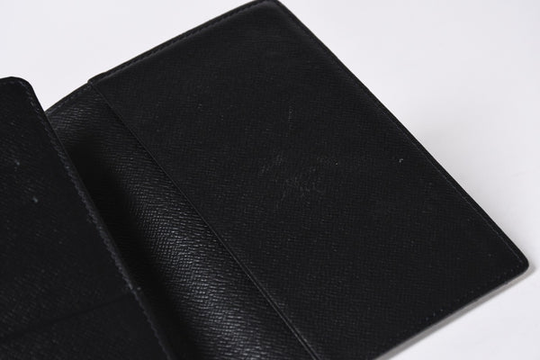 極美品 LOUIS VUITTON ルイヴィトン クーヴェルテュール パスポール 村上隆 パスポートケース M58027 カモ 中古 4a006461
