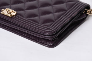 新品同様 CHANEL シャネル BOY CHANEL ボーイシャネル チェーンウォレット 30番台 ココマーク キャビアスキン パープル 中古 4b013369