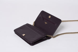 新品同様 CHANEL シャネル BOY CHANEL ボーイシャネル チェーンウォレット 30番台 ココマーク キャビアスキン パープル 中古 4b013369