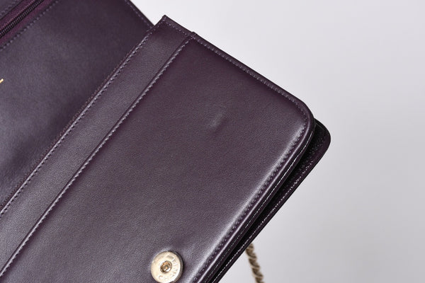 新品同様 CHANEL シャネル BOY CHANEL ボーイシャネル チェーンウォレット 30番台 ココマーク キャビアスキン パープル 中古 4b013369