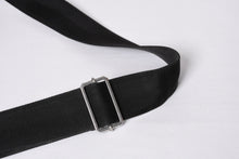 画像をギャラリービューアに読み込む, BOTTEGAVENETA ボッテガヴェネタ イントレチャート ショルダーバッグ 651836 レザー ブラック シルバー金具 美品 中古 4a000373