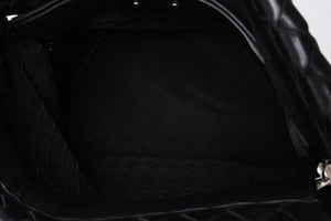 BOTTEGAVENETA ボッテガヴェネタ イントレチャート ショルダーバッグ 651836 レザー ブラック シルバー金具 美品 中古 4a000373