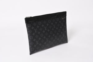 LOUIS VUITTON ルイヴィトン モノグラムエクリプス ポシェットディスカバリー M62291 クラッチバッグ ブラック 美品 中古 4a004673