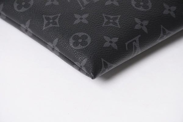 LOUIS VUITTON ルイヴィトン モノグラムエクリプス ポシェットディスカバリー M62291 クラッチバッグ ブラック 美品 中古 4a004673