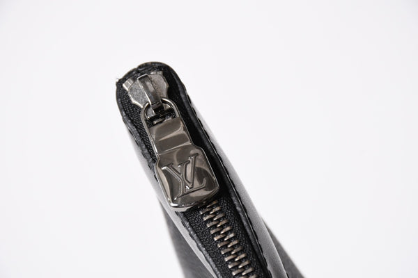 LOUIS VUITTON ルイヴィトン モノグラムエクリプス ポシェットディスカバリー M62291 クラッチバッグ ブラック 美品 中古 4a004673