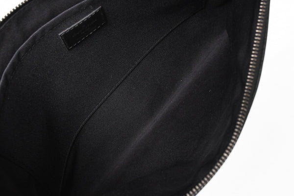 LOUIS VUITTON ルイヴィトン モノグラムエクリプス ポシェットディスカバリー M62291 クラッチバッグ ブラック 美品 中古 4a004673