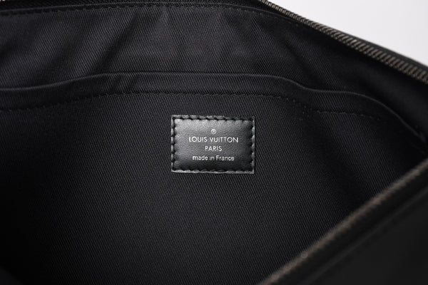 LOUIS VUITTON ルイヴィトン モノグラムエクリプス ポシェットディスカバリー M62291 クラッチバッグ ブラック 美品 中古 4a004673