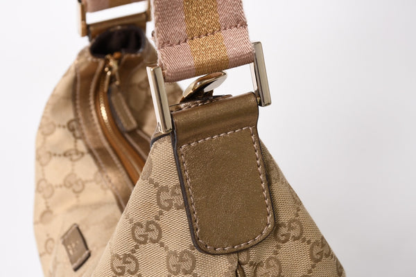 極美品 GUCCI グッチ GGクリスタル ショルダーバッグ GGキャンバス ホーボー 181092 1669 ベージュ ゴールド金具 中古 4a004959