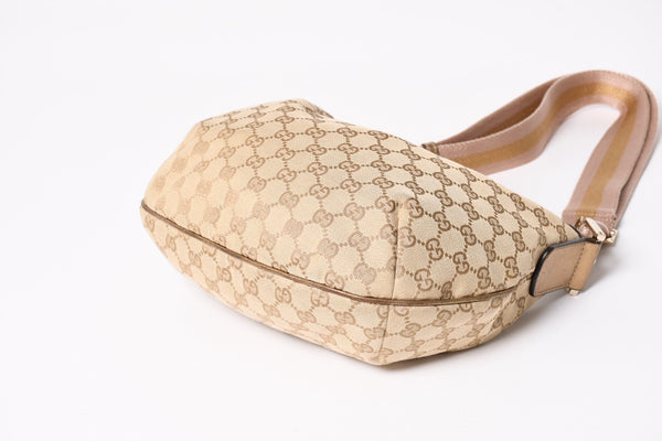 極美品 GUCCI グッチ GGクリスタル ショルダーバッグ GGキャンバス ホーボー 181092 1669 ベージュ ゴールド金具 中古 4a004959