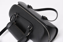 画像をギャラリービューアに読み込む, 極美品 LOUIS VUITTON ルイヴィトン パピヨン30 GM ハンドバッグ M52862 エピ シルバー金具 筒型 中古 4a004963