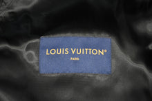 Load image into Gallery viewer, 極美品 LOUIS VUITTON ルイヴィトン ジャケット RM251M STP HSB88W サイズ54 ダミエ ブラック 中綿入り 中古 4b012710