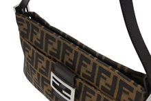 画像をギャラリービューアに読み込む, FENDI フェンディ マンマバケット ハンドバッグ ズッカ柄 ブラウン レザー キャンバス シルバー金具 美品 中古 4b011402