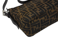 画像をギャラリービューアに読み込む, FENDI フェンディ マンマバケット ハンドバッグ ズッカ柄 ブラウン レザー キャンバス シルバー金具 美品 中古 4b011402