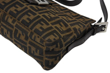 画像をギャラリービューアに読み込む, FENDI フェンディ マンマバケット ハンドバッグ ズッカ柄 ブラウン レザー キャンバス シルバー金具 美品 中古 4b011402