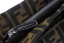 画像をギャラリービューアに読み込む, FENDI フェンディ マンマバケット ハンドバッグ ズッカ柄 ブラウン レザー キャンバス シルバー金具 美品 中古 4b011402