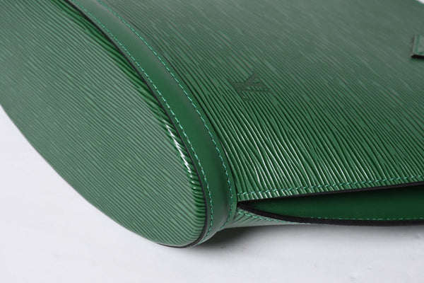 Very good condition LOUIS VUITTON Saint-Jacques tote bag M52264 Epi leather green gold hardware used 4a000528