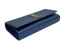 Load image into Gallery viewer, 極美品 SAINT LAURENT サンローラン メタリック ロゴ クラッチバッグ ブルー レザー ゴールド金具 中古 4b011249