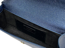 Load image into Gallery viewer, 極美品 SAINT LAURENT サンローラン メタリック ロゴ クラッチバッグ ブルー レザー ゴールド金具 中古 4b011249