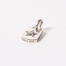 画像をギャラリービューアに読み込む, 極美品 CHROME HEARTS クロムハーツ DT TNY STAR タイニースター ドッグタグ ペンダントトップ 重量約3.43g シルバー925 中古 4a005377