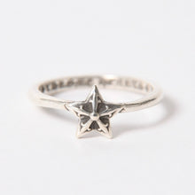 Load image into Gallery viewer, CHROME HEARTS クロムハーツ CHRM ANGL MDL V2 エンジェルメダル チャーム V2 ペンダントトップ 重量約6.74g シルバー925 美品 中古 4a005374