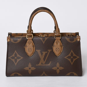 New and unused LOUIS VUITTON On the Go EW 2WAY bag M46653 Monogram Giant Reverse Brown Used 4a000739