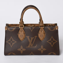 画像をギャラリービューアに読み込む, 新品未使用 LOUIS VUITTON ルイヴィトン オンザゴーEW 2WAYバッグ M46653 モノグラム ジャイアント リバース ブラウン 中古 4a000739