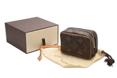 極美品 LOUIS VUITTON ルイヴィトン トゥルース ワピティ ポーチ M58030 モノグラム ブラウン PVC レザー 中古 4b013204
