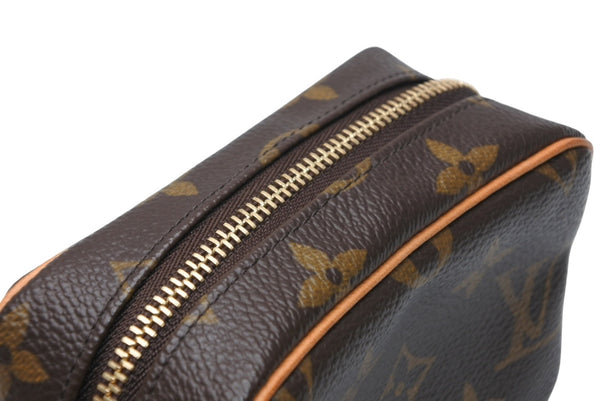 極美品 LOUIS VUITTON ルイヴィトン トゥルース ワピティ ポーチ M58030 モノグラム ブラウン PVC レザー 中古 4b013204