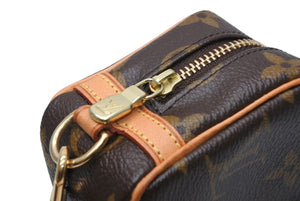 極美品 LOUIS VUITTON ルイヴィトン トゥルース ワピティ ポーチ M58030 モノグラム ブラウン PVC レザー 中古 4b013204