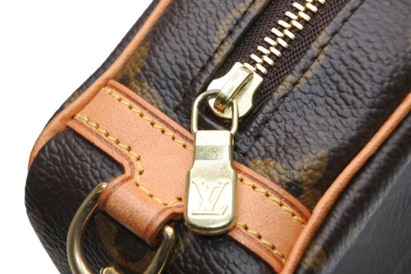 極美品 LOUIS VUITTON ルイヴィトン トゥルース ワピティ ポーチ M58030 モノグラム ブラウン PVC レザー 中古 4b013204