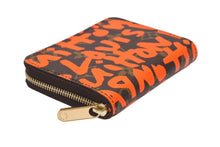 Load image into Gallery viewer, 新品同様 LOUIS VUITTON ルイヴィトン ジッピー コインパース M93708 スティーブン スプラウス モノグラム グラフィティ 中古 4b013206