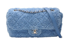 Load image into Gallery viewer, 極美品 CHANEL シャネル マトラッセ25 Sフラップ Wチェーンショルダーバッグ 27番台 ココマーク パイル レザー ブルー 中古 4b012866