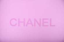 Load image into Gallery viewer, CHANEL シャネル ヴィンテージ ロゴ ラバー ミニトートバッグ パープル 美品 中古 4b013451