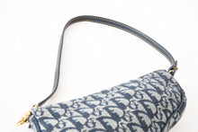 画像をギャラリービューアに読み込む, 新品同様 CHRISTIAN DIOR クリスチャンディオール トロッター サドルバッグ ワンショルダーバッグ サドルポーチ ネイビー 中古 4b013359