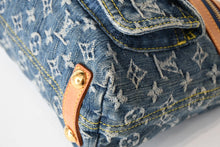 Load image into Gallery viewer, LOUIS VUITTON ルイヴィトン モノグラムデニム バギーPM ショルダーバッグ ワンショルダー M95049 インディゴブルー 美品 中古 4b013419