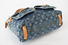 Load image into Gallery viewer, LOUIS VUITTON ルイヴィトン モノグラムデニム バギーPM ショルダーバッグ ワンショルダー M95049 インディゴブルー 美品 中古 4b013419