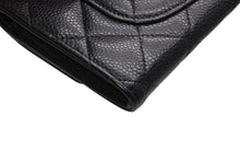 Load image into Gallery viewer, CHANEL シャネル クラシック フラップウォレット 長財布 AP0241 ランダム番台 ココマーク キャビアスキン ブラック 美品 中古 4b013195