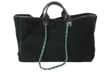 Load image into Gallery viewer, CHANEL シャネル ドーヴィルGM トートバッグ 26番台 ココマーク ボア レザー グリーン 2WAY シルバー金具 美品 中古 4b002659