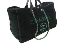Load image into Gallery viewer, CHANEL シャネル ドーヴィルGM トートバッグ 26番台 ココマーク ボア レザー グリーン 2WAY シルバー金具 美品 中古 4b002659
