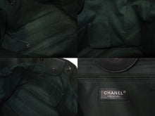 Load image into Gallery viewer, CHANEL シャネル ドーヴィルGM トートバッグ 26番台 ココマーク ボア レザー グリーン 2WAY シルバー金具 美品 中古 4b002659