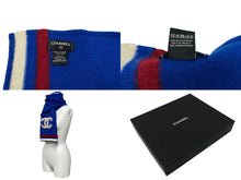 Load image into Gallery viewer, CHANEL シャネル ココマーク カシミヤ マフラー ブルー ホワイト レッド ストール ポケット付き ロゴ 小物 美品 中古 4c071554