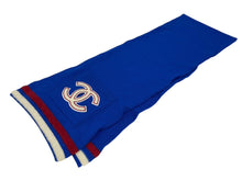 Load image into Gallery viewer, CHANEL シャネル ココマーク カシミヤ マフラー ブルー ホワイト レッド ストール ポケット付き ロゴ 小物 美品 中古 4c071554