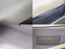 Load image into Gallery viewer, CHANEL シャネル ボーイシャネル チェーンショルダーバッグ A67086 20番台 ココマーク ドバイ限定 カーフスキン ゴールド系 美品 中古 4c072855