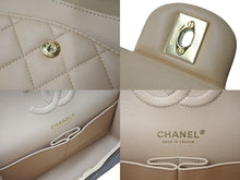 Load image into Gallery viewer, 新品同様 CHANEL シャネル マトラッセ25 Wフラップ チェーン ショルダーバッグ ラムスキン ランダム ベージュ ゴールド金具 中古 4c073529