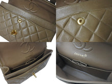 Load image into Gallery viewer, CHANEL シャネル マトラッセWフラップチェーンショルダーバッグ 3番台 ラムスキン 23cm ベージュ ゴールド金具 美品 中古 4c073631